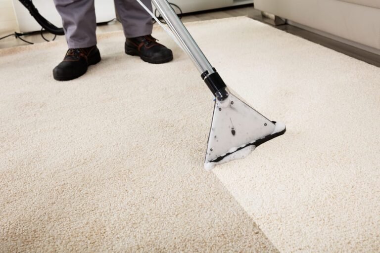 <strong>Premium Services For Carpet Cleaning And Tiles Polishing In Dubai</strong>